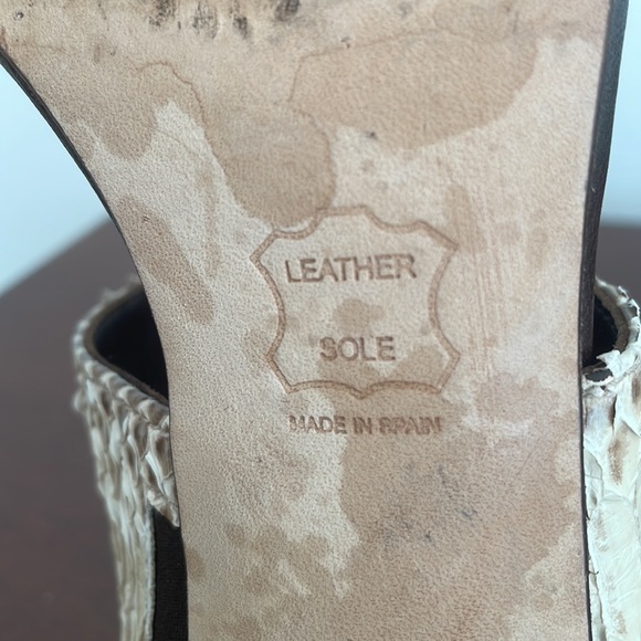 Stuart Weitzman Roccia Snakeskin Sandals Size 8 - Picture 9 of 10